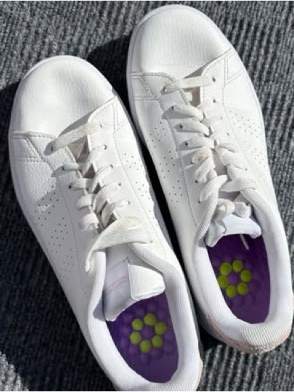 Adidas Advantage Low Top Crisp Leather - Cloud White/Aero Pink - women's 8 -